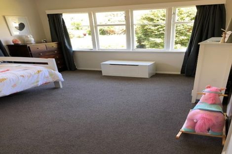 Photo of property in 15 Mclellan Street, Tawa, Wellington, 5028