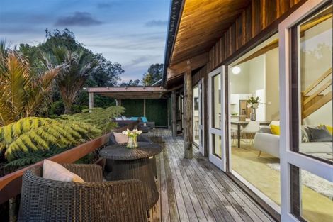 Photo of property in 25 Pemberton Avenue, Bayview, Auckland, 0629