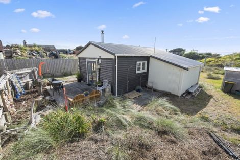Photo of property in 19a Marine Parade South, Foxton Beach, Foxton, 4815