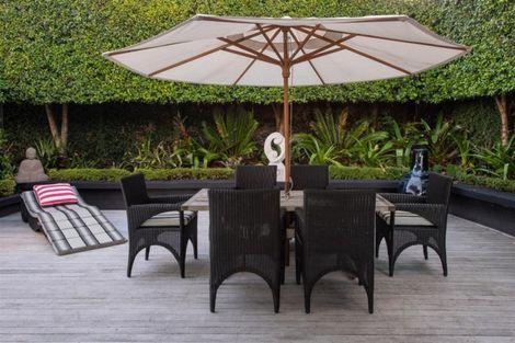 Photo of property in 35 Aotearoa Terrace, Murrays Bay, Auckland, 0630