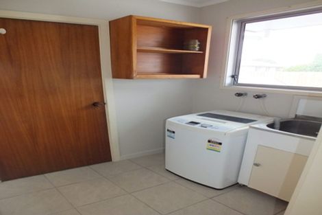 Photo of property in 2/26a Colligan Street, Upper Riccarton, Christchurch, 8041