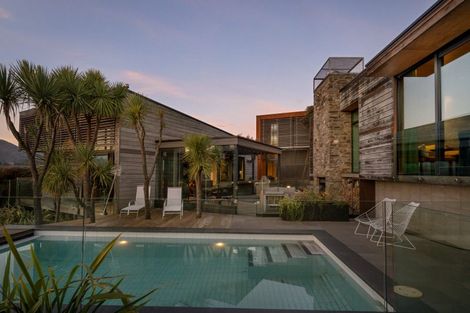 Photo of property in 10 Kanuka Rise, Albert Town, Wanaka, 9305