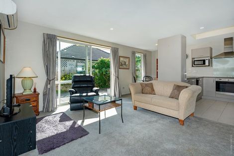 Photo of property in 121b Harewood Road, Papanui, Christchurch, 8053