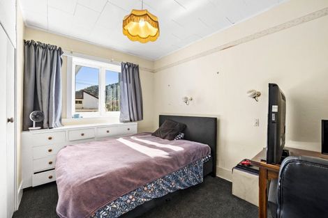 Photo of property in 7 Konini Street, Eastbourne, Lower Hutt, 5013