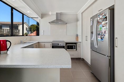 Photo of property in 60 Meander Drive, Welcome Bay, Tauranga, 3112