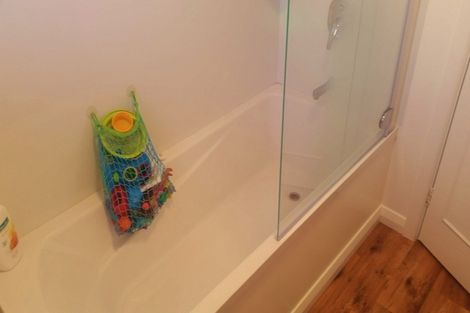 Photo of property in 43 Charlcott Street, Burnside, Christchurch, 8053