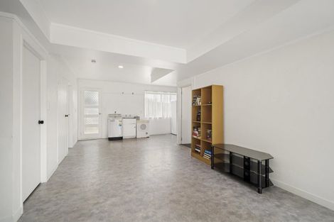 Photo of property in 5 Rameses Place, Pomare, Rotorua, 3015