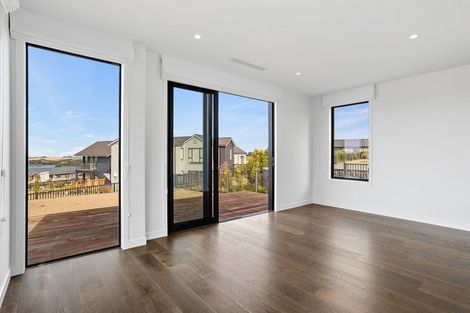 Photo of property in 32 Taha Puke Road, Okura Bush, Silverdale, 0794