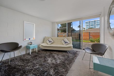 Photo of property in 3/15 Omana Road, Milford, Auckland, 0620