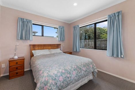 Photo of property in 16 Frame Place, Owhata, Rotorua, 3010