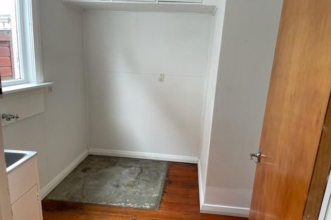 Photo of property in 45 Cambridge Terrace, Waiwhetu, Lower Hutt, 5010