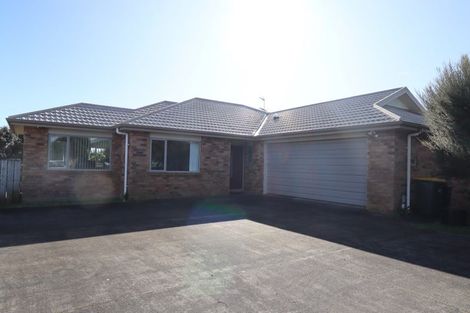 Photo of property in 11 Greenstone Place, Aotea, Porirua, 5024