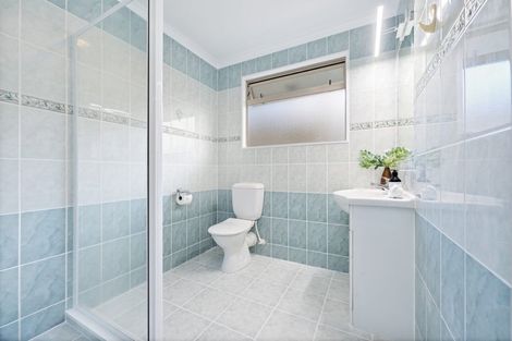 Photo of property in 38 Semillon Avenue, Henderson, Auckland, 0612