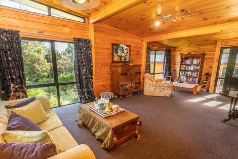 Photo of property in 88 Clifton Road, Kaiata, Greymouth, 7805