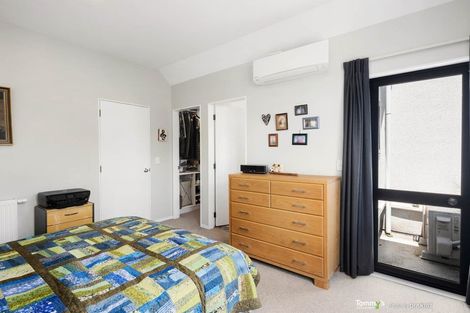 Photo of property in 1/88 Brougham Street, Mount Victoria, Wellington, 6011