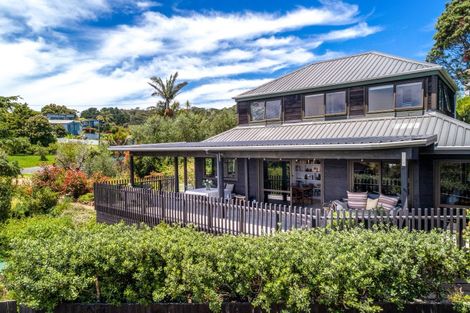 Photo of property in 12 Eden Terrace, Onetangi, Waiheke Island, 1081