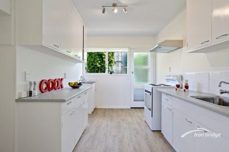 Photo of property in 4/1 Verran Road, Birkenhead, Auckland, 0626