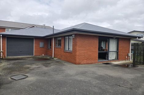 Photo of property in 2/76 Wharenui Road, Upper Riccarton, Christchurch, 8041