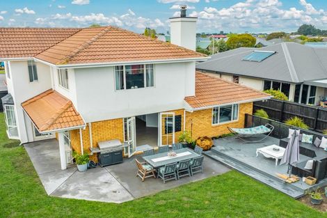 Photo of property in 17 Wisteria Place, Parklands, Christchurch, 8083