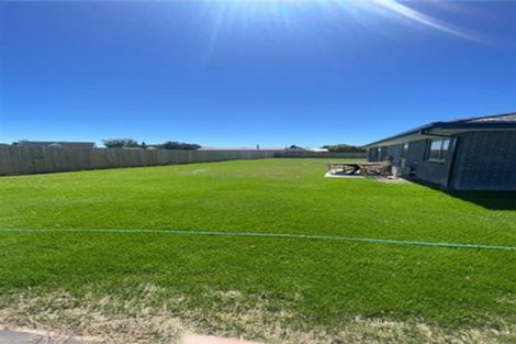 Photo of property in 10 Huntaway Lane, Dunsandel, 7682