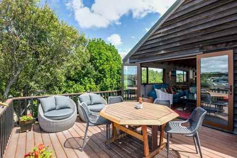 Photo of property in 1/6 Mana Esplanade, Paremata, Porirua, 5026