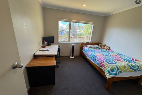 Photo of property in 16 Speyside Crescent, Flat Bush, Auckland, 2016