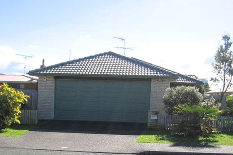 Photo of property in 35a Weiti Road, Orewa, 0931