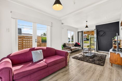 Photo of property in 6 Cambridge Street, Putaruru, 3411