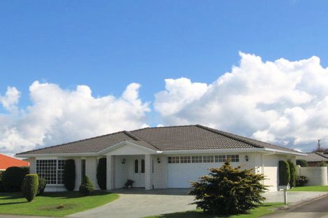 Photo of property in 2 Stanley Drive, Lynmore, Rotorua, 3010