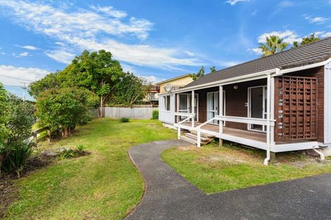 Photo of property in 12 Cove Road, Waipu, 0510