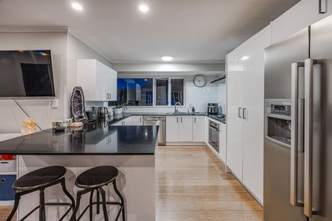 Photo of property in 50 Calluna Crescent, Totara Heights, Auckland, 2105