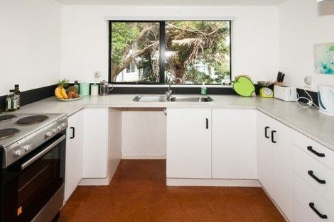 Photo of property in 2/25 Philson Terrace, Browns Bay, Auckland, 0630