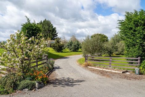 Photo of property in 18 Campbell Drive, Martinborough, 5711
