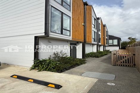 Photo of property in 10/20 Moor Avenue, Te Atatu Peninsula, Auckland, 0610