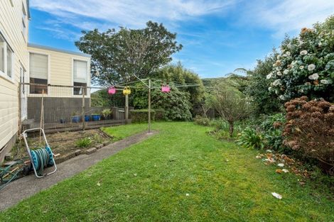 Photo of property in 14 Haast Close, Kelson, Lower Hutt, 5010