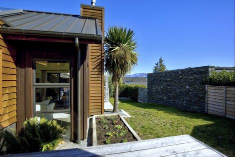 Photo of property in 4 Arran Lane, Jacks Point, Queenstown, 9371