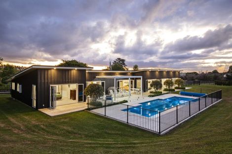 Photo of property in 114 Bombay Road, Bombay, 2675