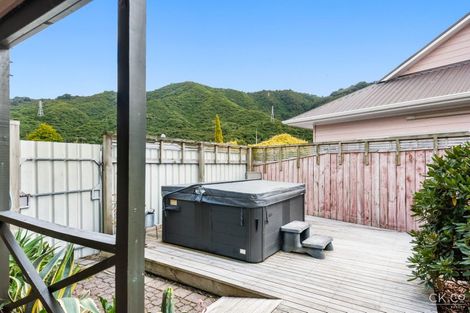 Photo of property in 3 Laredo Grove, Totara Park, Upper Hutt, 5018