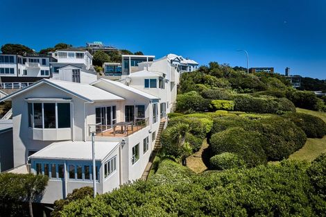 Photo of property in 14 The Crescent, Roseneath, Wellington, 6011