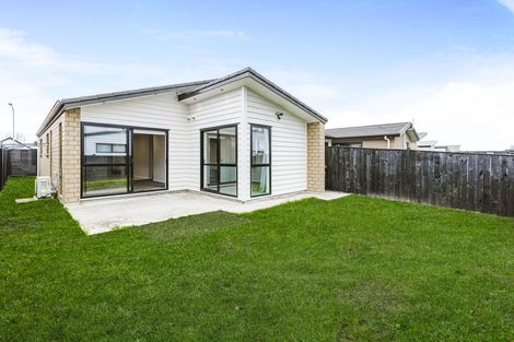 Photo of property in 19 Farmland Road, Papakura, 2110