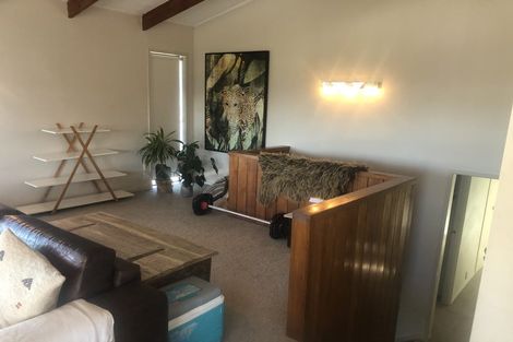 Photo of property in 24a East Coast Road, Milford, Auckland, 0620