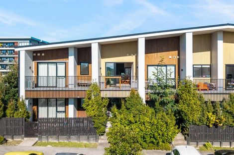 Photo of property in 15/1 Genevieve Lane, Hobsonville, Auckland, 0616