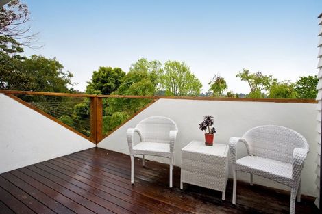 Photo of property in 2/28 Bayview Road, Bayview, Auckland, 0629