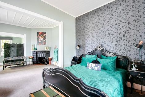 Photo of property in 2 Lucknow Road, Havelock North, 4130