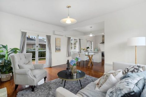 Photo of property in 1/91 Nile Road, Milford, Auckland, 0620