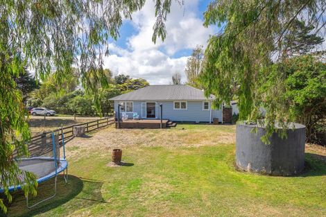 Photo of property in 189 Swamp Road, Te Horo, Otaki, 5581