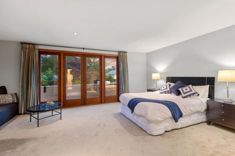 Photo of property in 118 Straven Road, Fendalton, Christchurch, 8014