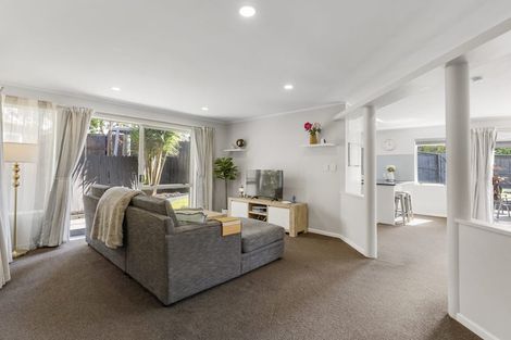 Photo of property in 1/13 Perendale Close, Somerville, Auckland, 2014