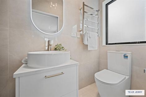 Photo of property in 63 Whare Kauri Road, Papakura, 2110