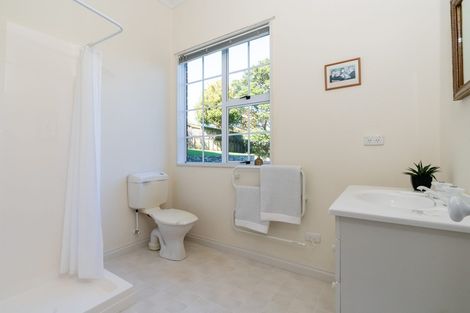 Photo of property in 105 Winara Avenue, Waikanae, 5036